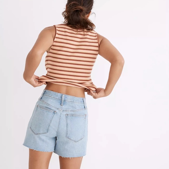 Madewell High-Rise Denim Shorts in Littleton Wash - Picture 3 of 7